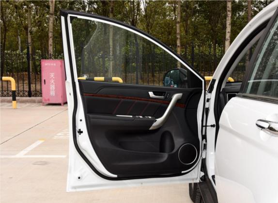 哈弗H6 2017款 红标 运动版 2.0T 柴油 手动两驱精英型 国IV 车厢座椅   前门板