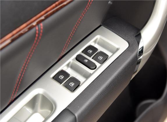哈弗H6 2017款 红标 运动版 2.0T 柴油 手动两驱精英型 国IV 车厢座椅   门窗控制