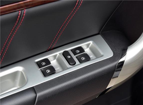 哈弗H6 2017款 红标 运动版 2.0T 柴油 手动四驱精英型 国IV 车厢座椅   门窗控制
