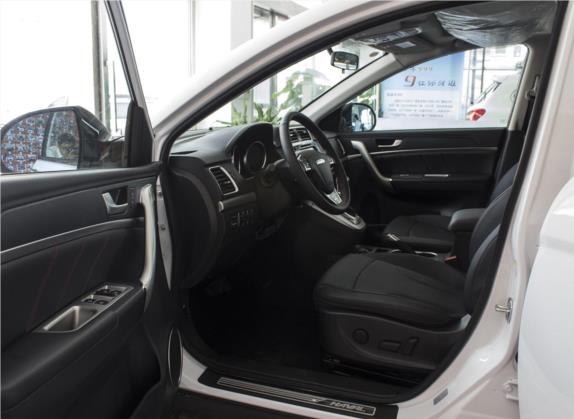 哈弗H6 2017款 红标 运动版 1.5T 自动两驱豪华型 车厢座椅   前排空间