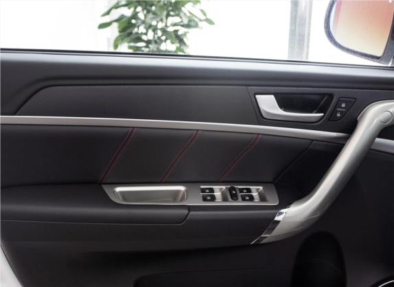 哈弗H6 2017款 红标 运动版 1.5T 自动两驱豪华型 车厢座椅   前门板