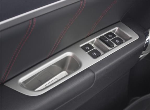 哈弗H6 2017款 红标 运动版 1.5T 自动两驱豪华型 车厢座椅   门窗控制