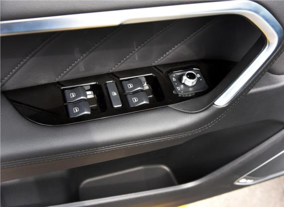 哈弗H6 2017款 红标 2.0T 自动两驱智尚型 车厢座椅   门窗控制