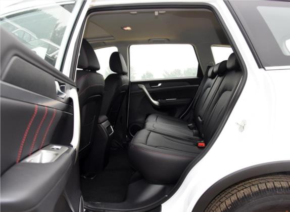 哈弗H6 2017款 改款红标 运动版 1.5T 自动两驱豪华型 车厢座椅   后排空间