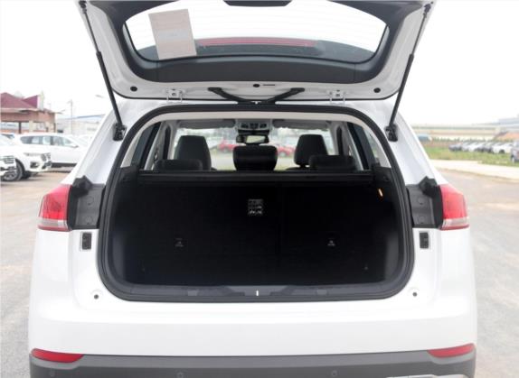 哈弗H6 2018款 蓝标 2.0T 自动豪华型 车厢座椅   后备厢
