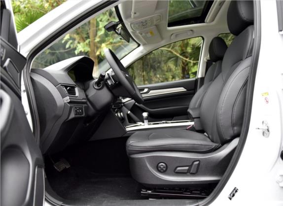 哈弗H6 2018款 运动版 1.5T 自动两驱尊贵型 国V 车厢座椅   前排空间