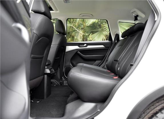 哈弗H6 2018款 运动版 1.5T 自动两驱尊贵型 国V 车厢座椅   后排空间