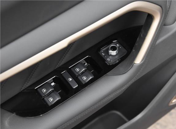 哈弗H6 2019款 红标 1.5GDIT 自动超豪智联版 车厢座椅   门窗控制