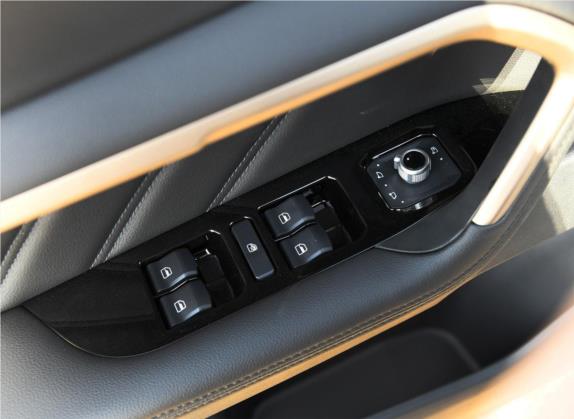 哈弗H6 2019款 红标 2.0GDIT 自动豪华智联版 车厢座椅   门窗控制