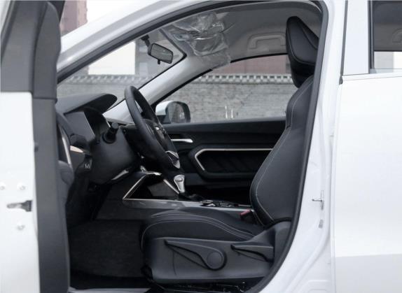 哈弗H6 2019款 蓝标 1.5GDIT 自动都市版 车厢座椅   前排空间