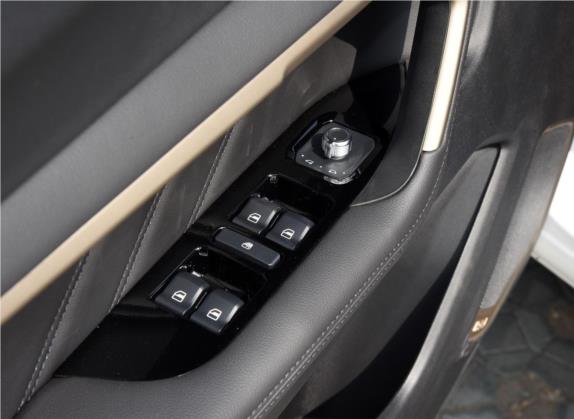 哈弗H6 2019款 1.5GDIT 自动豪华智联版 国V 车厢座椅   门窗控制