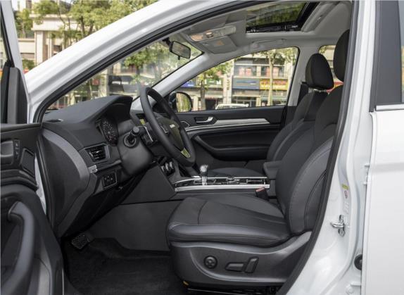 哈弗H6 2019款 运动版 1.5T 自动两驱精英型 国VI 车厢座椅   前排空间