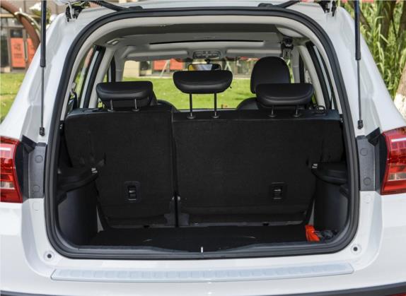 哈弗H6 2019款 运动版 1.5T 自动两驱精英型 国VI 车厢座椅   后备厢