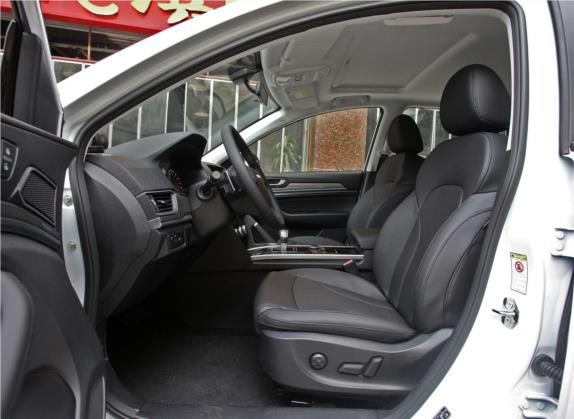 哈弗H6 2019款 运动版 1.5T 自动两驱尊贵智联型 国VI 车厢座椅   前排空间