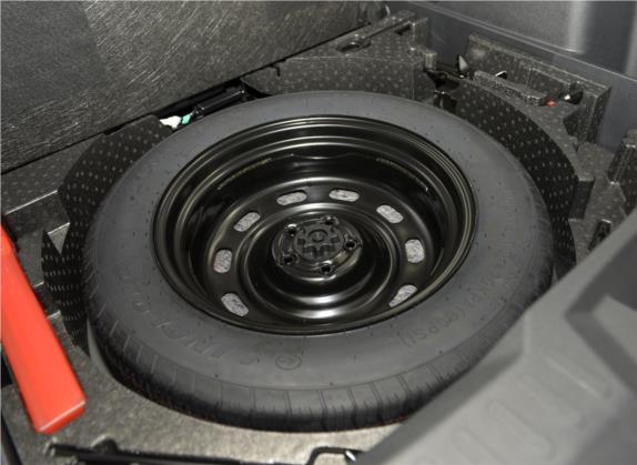哈弗H6 2020款 2.0GDIT 自动铂金冠军版 其他细节类   备胎