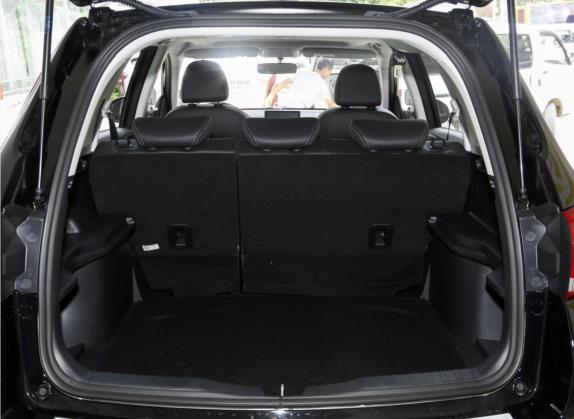 哈弗H6 2021款 运动版 1.5T 手动精英智联型 六边形格栅 车厢座椅   后备厢