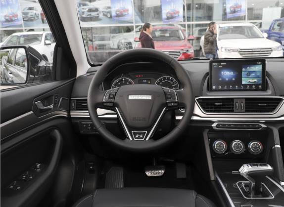 哈弗H6 2021款 运动版 1.5T 自动精英智联型 U型格栅 中控类   驾驶位