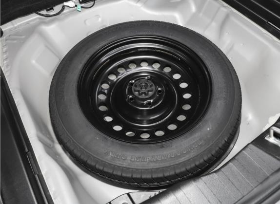 哈弗H6 2021款 运动版 1.5T 自动精英智联型 U型格栅 其他细节类   备胎