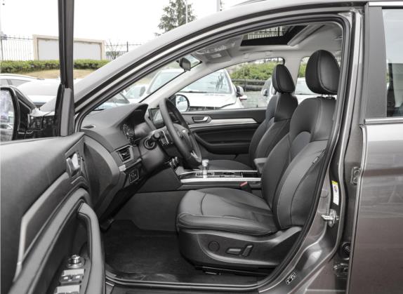 哈弗H6 2021款 运动版 1.5T 自动精英智联型 U型格栅 车厢座椅   前排空间