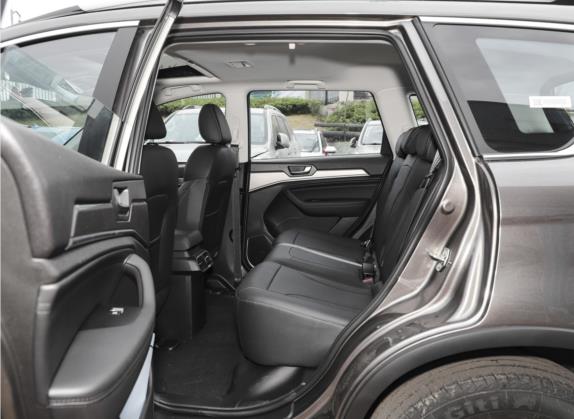 哈弗H6 2021款 运动版 1.5T 自动精英智联型 U型格栅 车厢座椅   后排空间