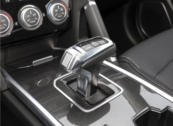 哈弗H6 2021款 运动版 1.5T 自动精英智联型 U型格栅 中控类   挡把