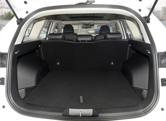 哈弗H6 2021款 第三代 1.5T 自动乐享型 车厢座椅   后备厢