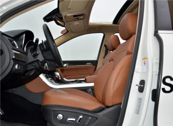 哈弗H8 2015款 2.0T 四驱豪华型 车厢座椅   前排空间