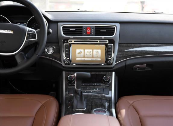 哈弗H8 2015款 2.0T 四驱舒适型 中控类   中控台