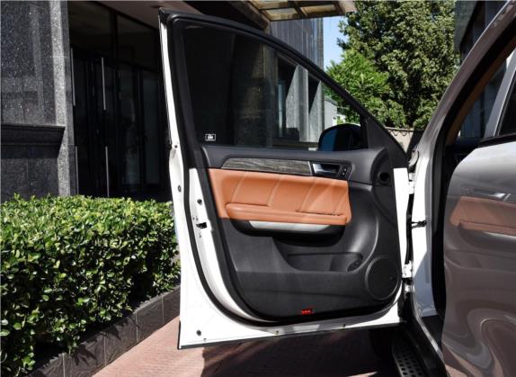 哈弗H8 2015款 2.0T 四驱舒适型 车厢座椅   前门板