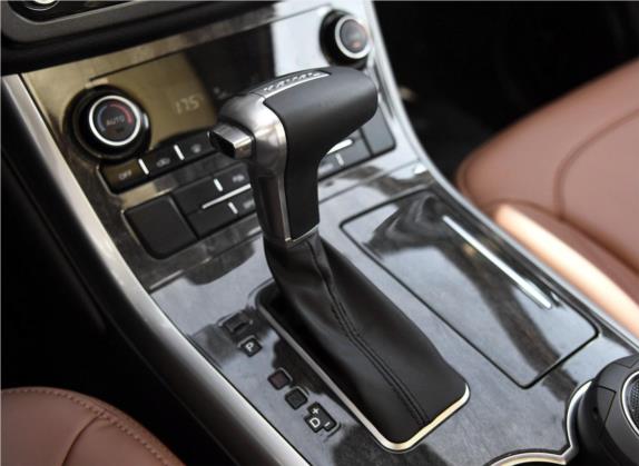 哈弗H8 2015款 2.0T 四驱舒适型 中控类   挡把