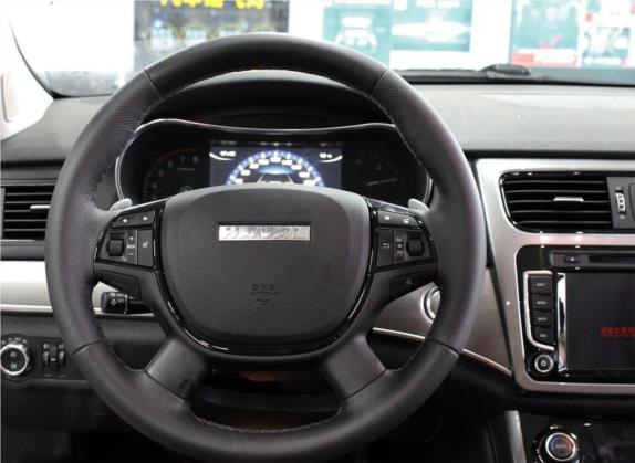 哈弗H8 2017款 2.0T 汽油两驱智享型 中控类   驾驶位