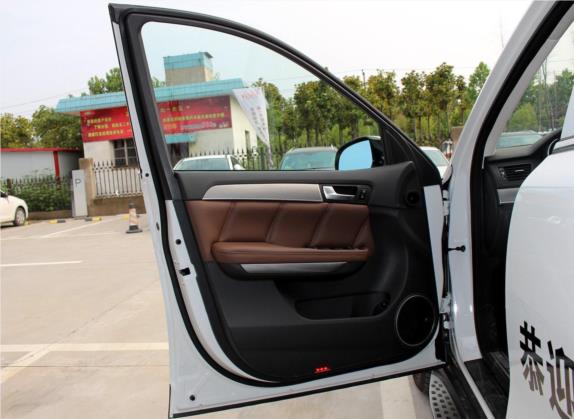 哈弗H8 2017款 2.0T 汽油两驱智享型 车厢座椅   前门板