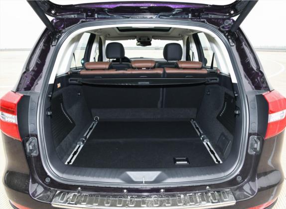 哈弗H8 2017款 2.0T 汽油四驱智享型 车厢座椅   后备厢