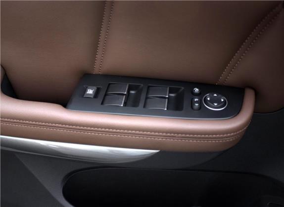 哈弗H8 2017款 2.0T 柴油两驱智享型 车厢座椅   门窗控制
