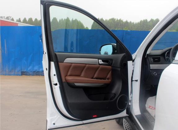哈弗H8 2017款 2.0T 柴油四驱智享型 车厢座椅   前门板