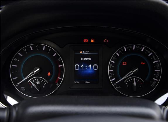 哈弗H2 2016款 红标 1.5T 手动两驱精英型 中控类   仪表盘