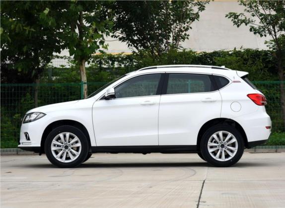 哈弗H2 2016款 红标 1.5T 手动两驱舒适型 外观   正侧