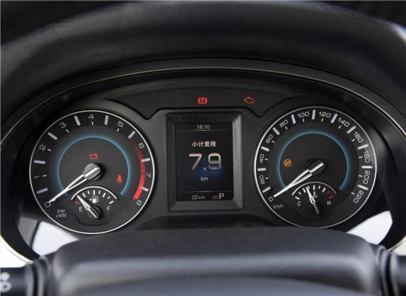 哈弗H2 2018款 红标 1.5T 双离合两驱精英型 中控类   仪表盘
