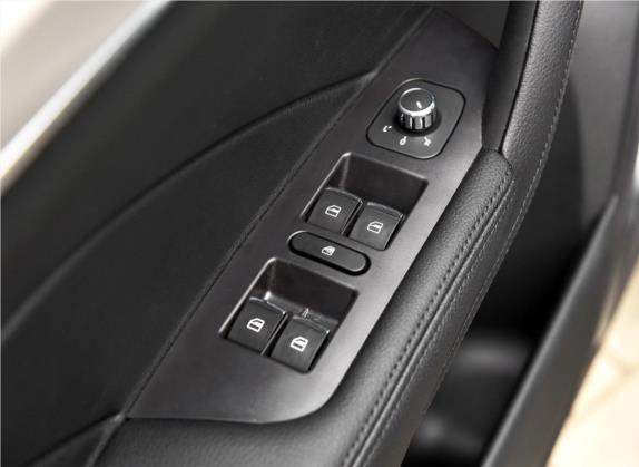 哈弗H7 2016款 蓝标H7 2.0T 自动豪华型 车厢座椅   门窗控制