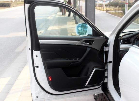 哈弗H7 2017款 红标H7 2.0T 自动精英型 车厢座椅   前门板