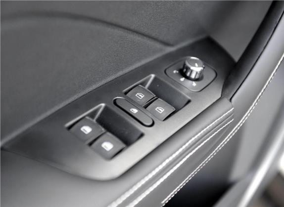 哈弗H7 2018款 蓝标H7 2.0T 自动悦享型 车厢座椅   门窗控制