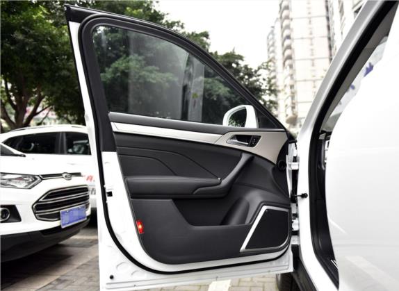 哈弗H7 2019款 H7L 2.0T 尊贵型 车厢座椅   前门板