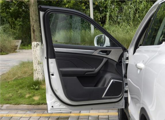 哈弗H7 2019款 2.0T 悦享型 国VI 车厢座椅   前门板