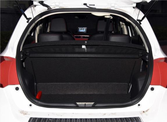 哈弗H1 2016款 蓝标 1.5L AMT豪华型 车厢座椅   后备厢
