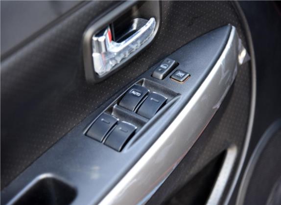 哈弗H1 2016款 红标 1.5L AMT豪华型 车厢座椅   门窗控制