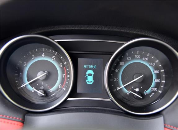 哈弗H1 2016款 改款 蓝标 1.5L 手动舒适型 中控类   仪表盘