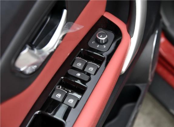 哈弗H1 2016款 改款 蓝标 1.5L 手动豪华型 车厢座椅   门窗控制