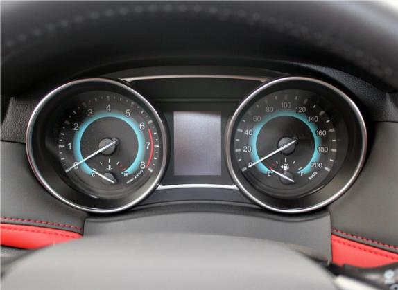 哈弗H1 2016款 改款 蓝标 1.5L 手动尊贵型 中控类   仪表盘