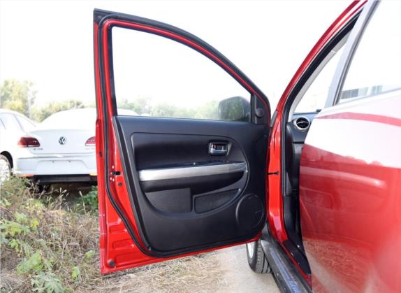 哈弗H1 2017款 红标 1.5L AMT舒适型 车厢座椅   前门板