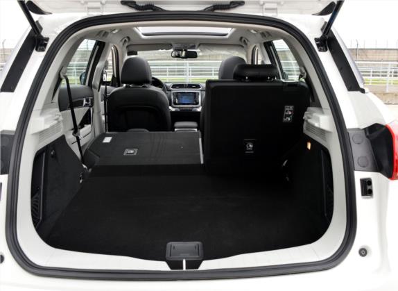 哈弗H6 Coupe 2015款 蓝标 2.0T 自动两驱尊贵型 车厢座椅   后备厢